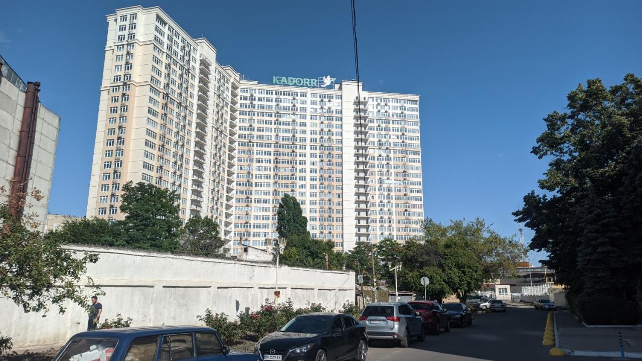 Квартира Кадорр Бассейная Apt Odeassa Basseinaya Apartamento Odesa Exterior foto